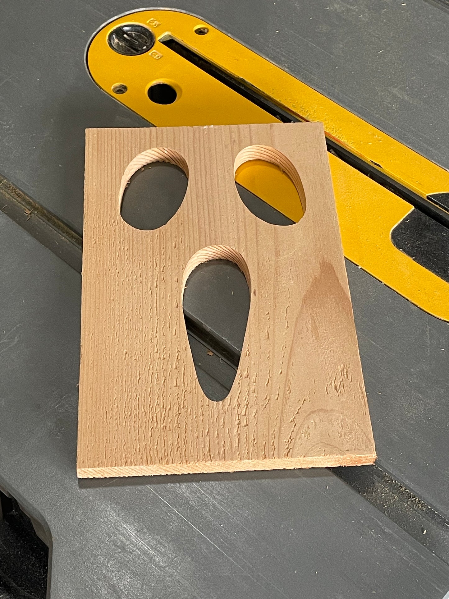 Screaming Ghost - Wooden Monster Face Template (Single Template)